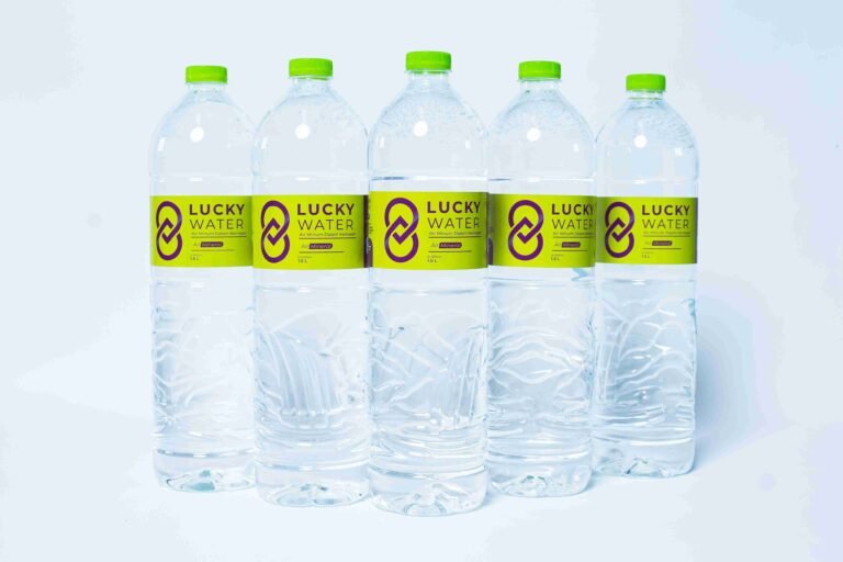lucky water produk botol 1500 ml